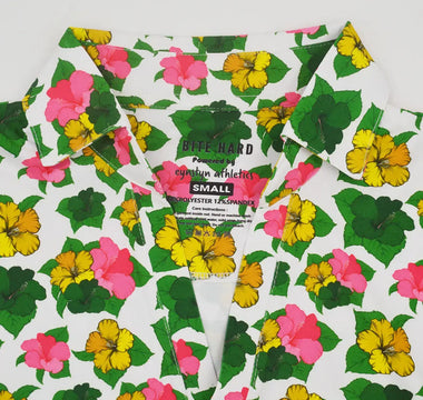 8-Comfortable-and-Chic-Women-s-Golf-Shirts-for-Bel-Air-MD-Enthusiasts Bite Hard